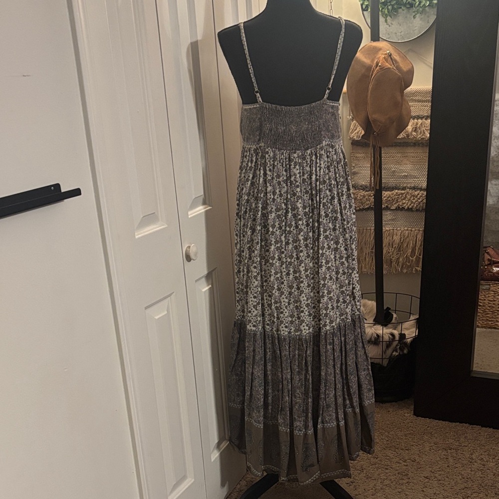 NATURAL LIFE Gray Floral Maxi Dress - Picture 2 of 7